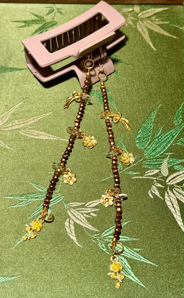 Golden Bee Garden Hair Claw Charm 🐝✨